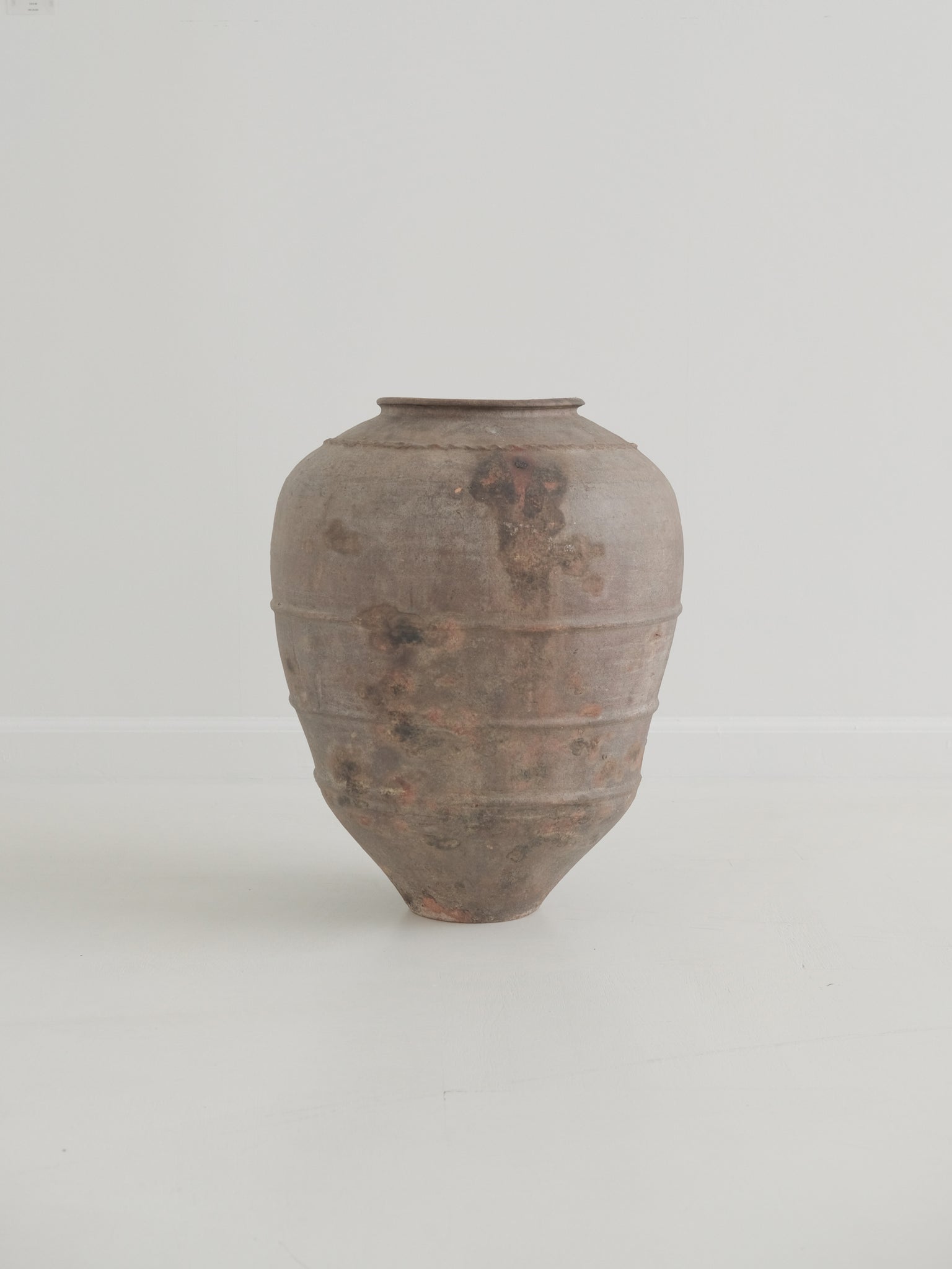 1700's Terracotta Pot 02